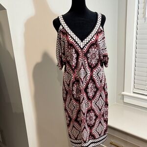 Elegant Cold Shoulder Black and Red Patterned Dress